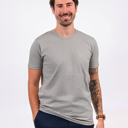 Camiseta Básica Cinza