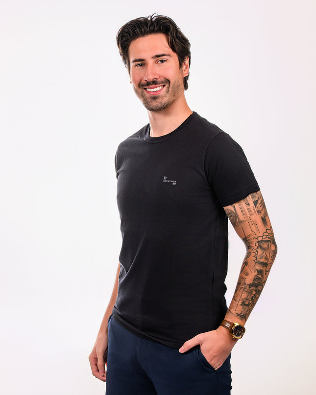 Camiseta Básica Preta