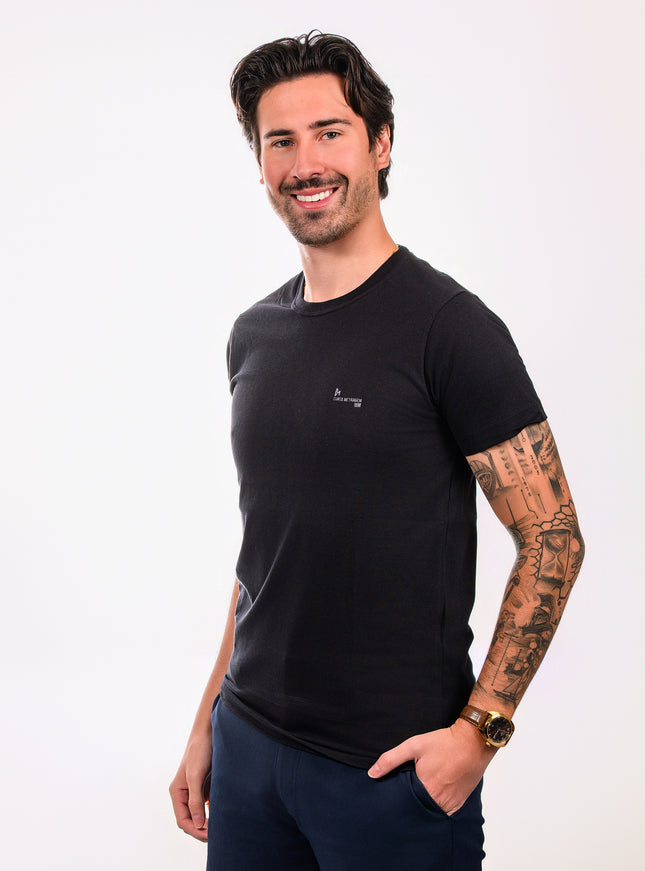 Camiseta Básica Preta