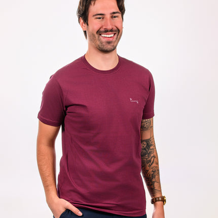 Camiseta Básica Vinho